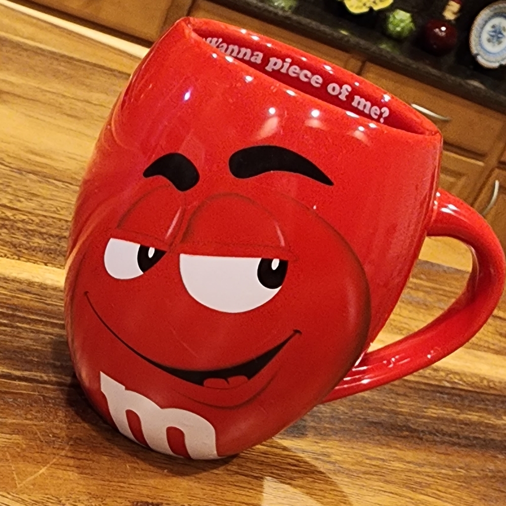 M&M'S 2016 RED MUG - Picture 6 of 10